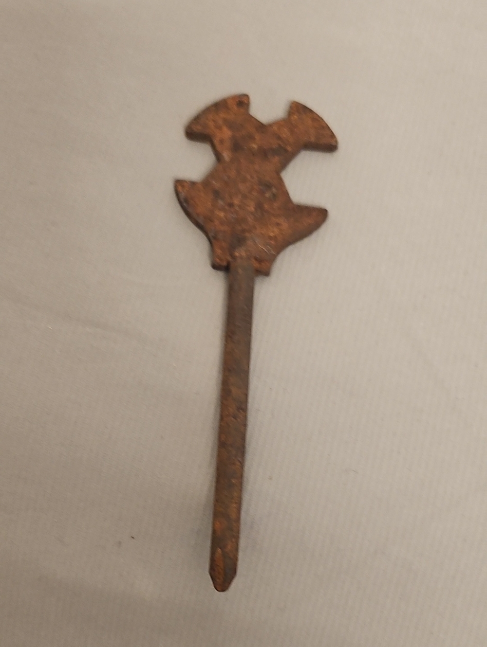 Rust-Finish Multi-Tool Pry/Driver Pin - Brown
